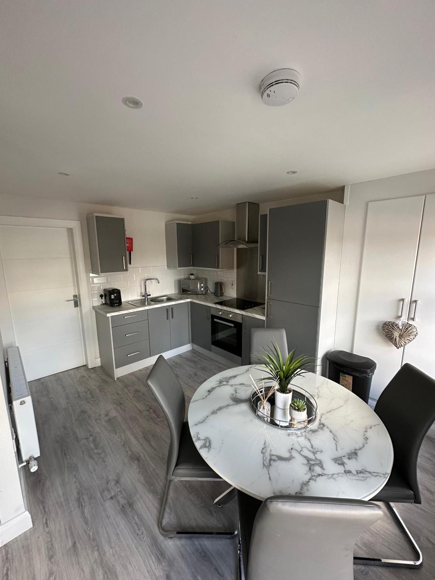 Westland Suites - Stylish, Modern, Elegant, Central Apartments A لندنديري المظهر الخارجي الصورة